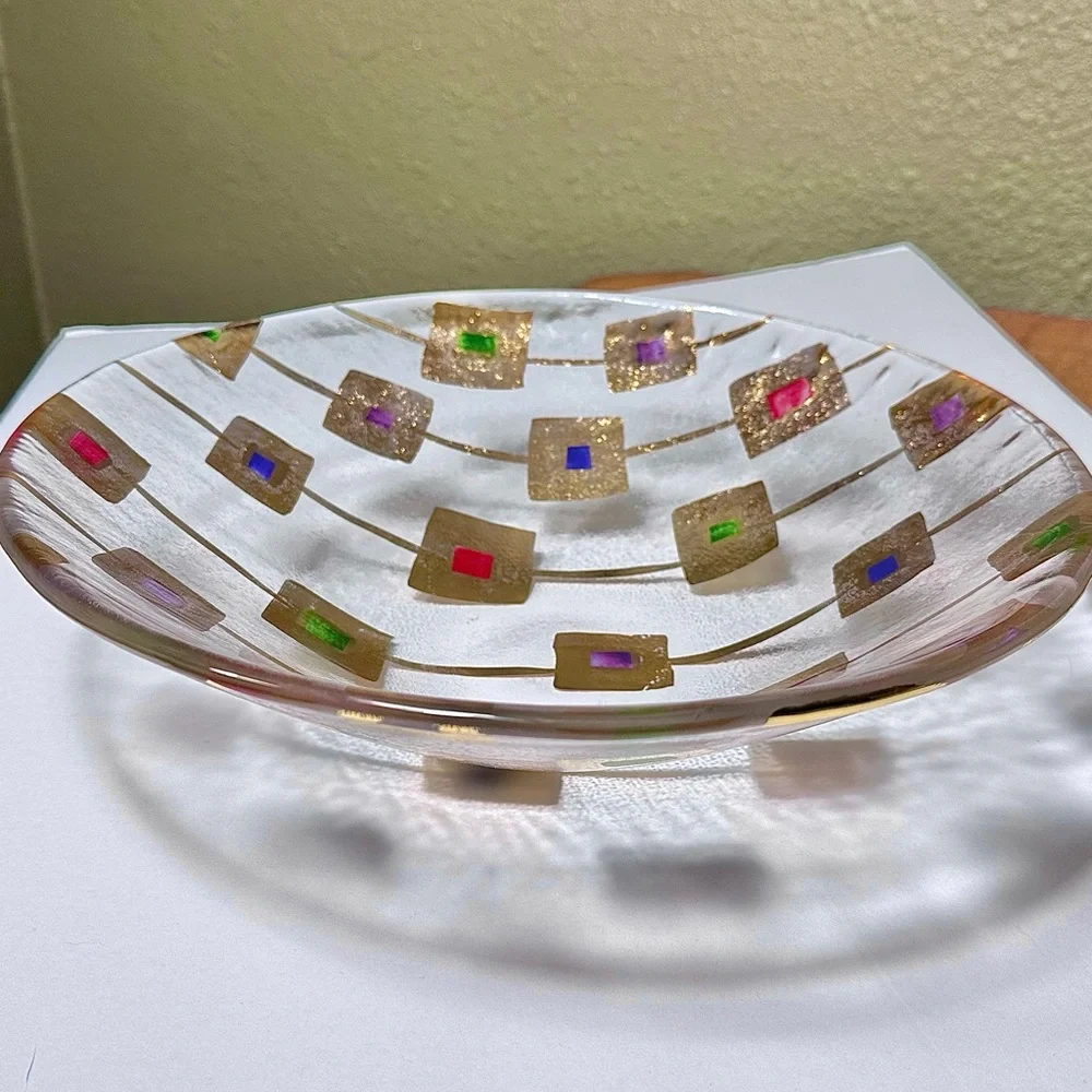 *RARE* CRATE AND BARREL Medallion Serving Bowl - Picture 4 of 8